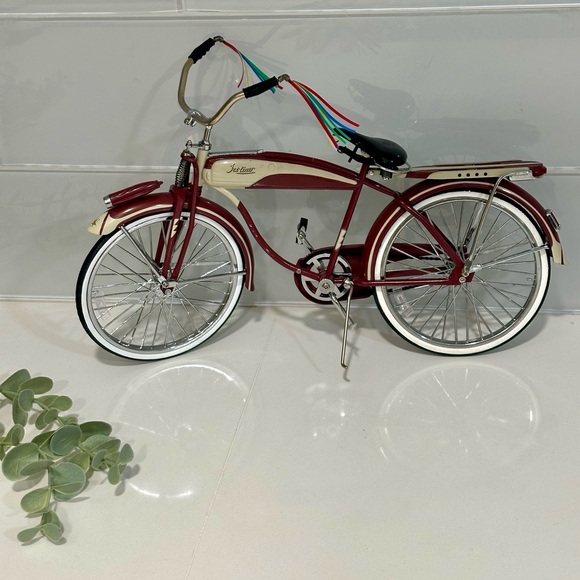 jet liner Other - Rare Vintage Jet Liner Bicycle 1950s Boys Bike Cycle Metal Model Length: 11.5 "